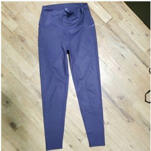 Ar-33 purple 7/8 leggings